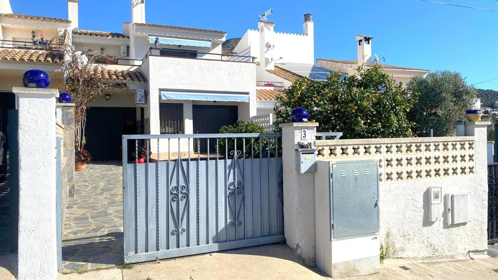 Bages Villa Roses Exterior photo